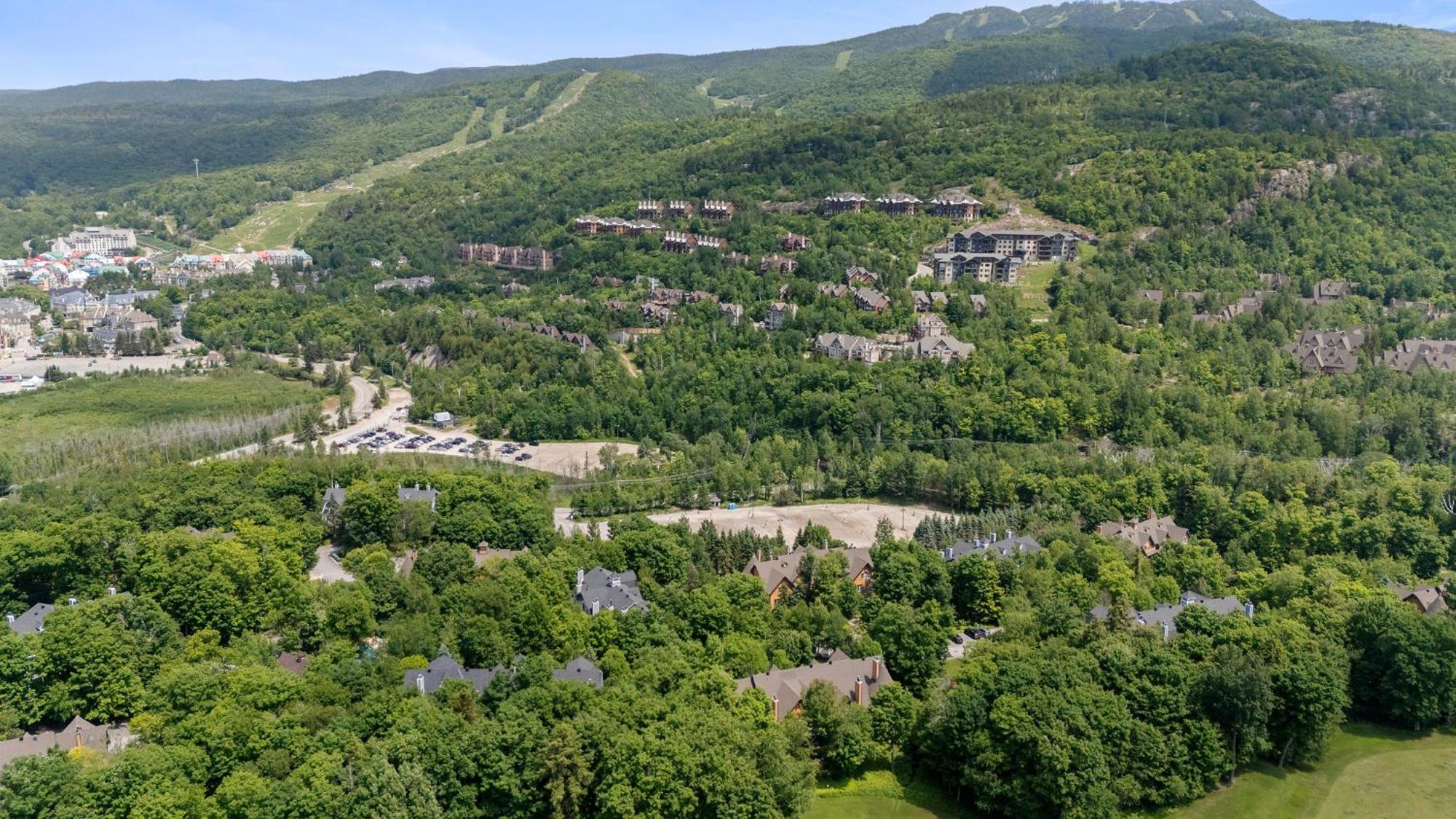 Les Eaux - 2Bdrs W Pool & Hot Tub Near Village Mont-Tremblant Exterior photo